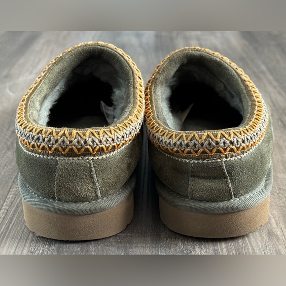 Ugg Tasman Slippers Burnt Olive Size 9 EUC! - Picture 11 of 16
